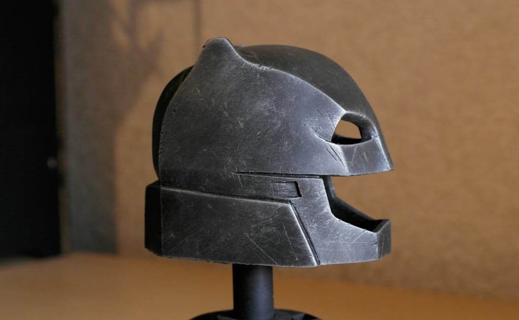 Helmet batman vs Superman