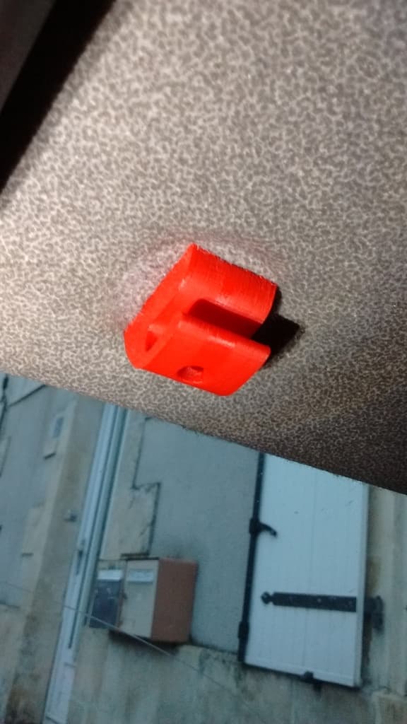 Visor clip Renault R21