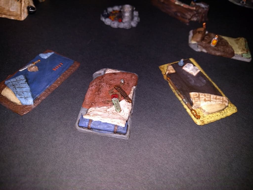 Adventurer's Camp - Bedrolls - 28mm gaming
