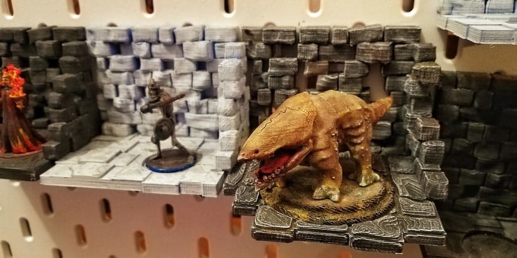 MiniaStand for IKEA SKADIS