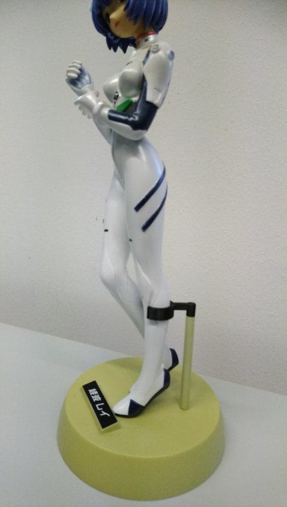 Anime figure holder replacement clip