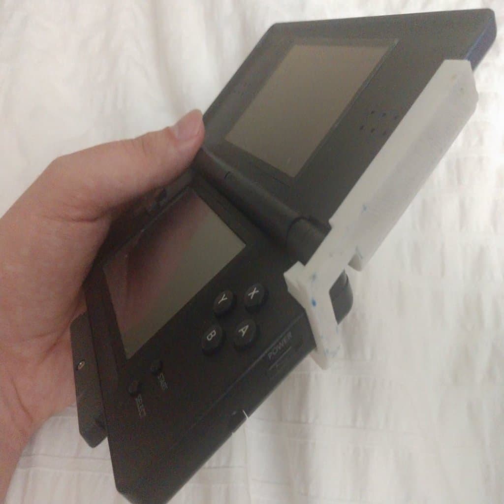Nintendo DS Lite clip